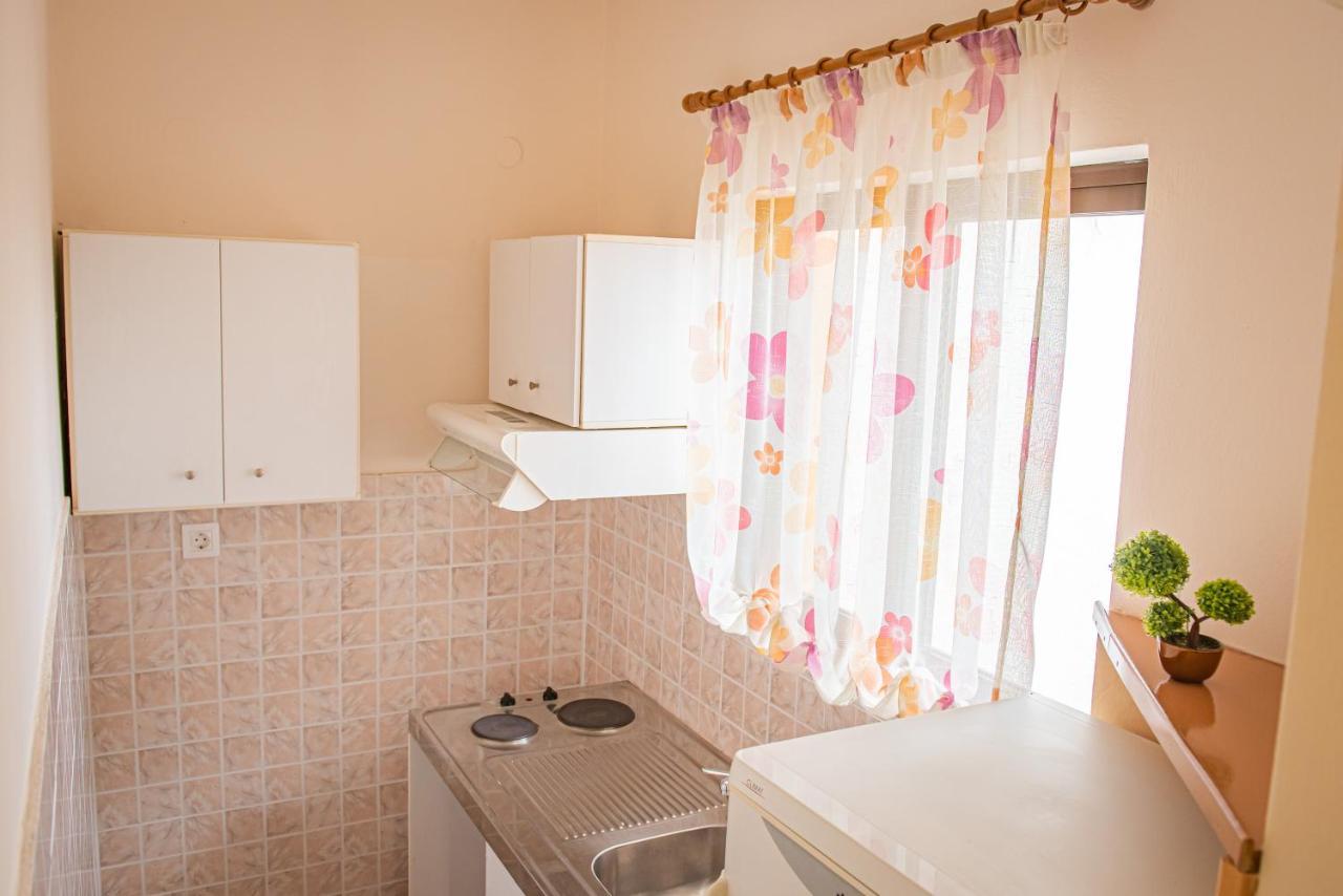 Aristotelis Apartments Βαθύ Εξωτερικό φωτογραφία