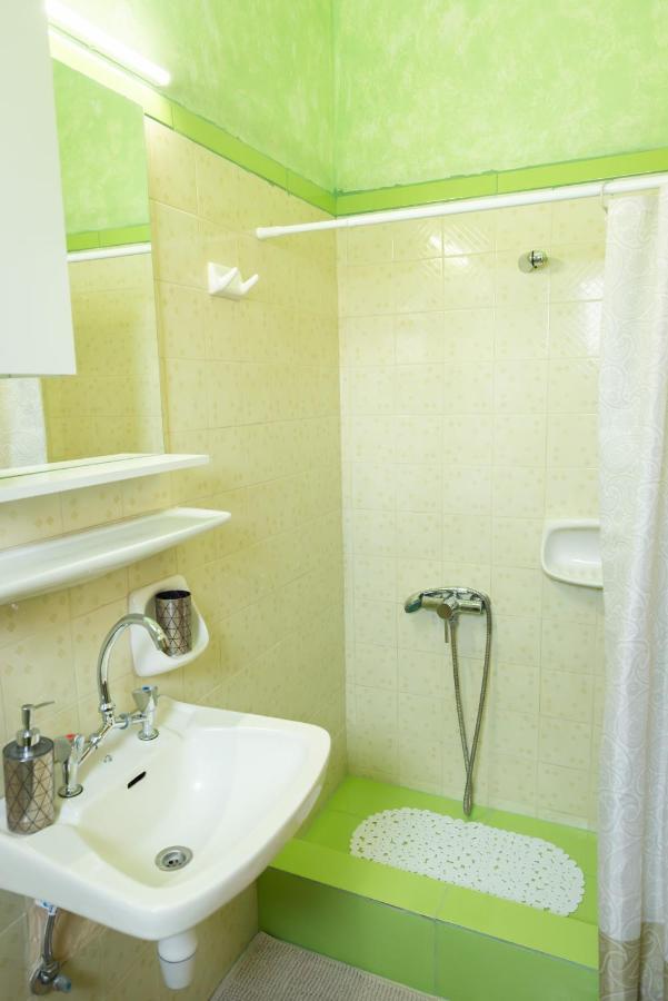 Aristotelis Apartments Βαθύ Εξωτερικό φωτογραφία