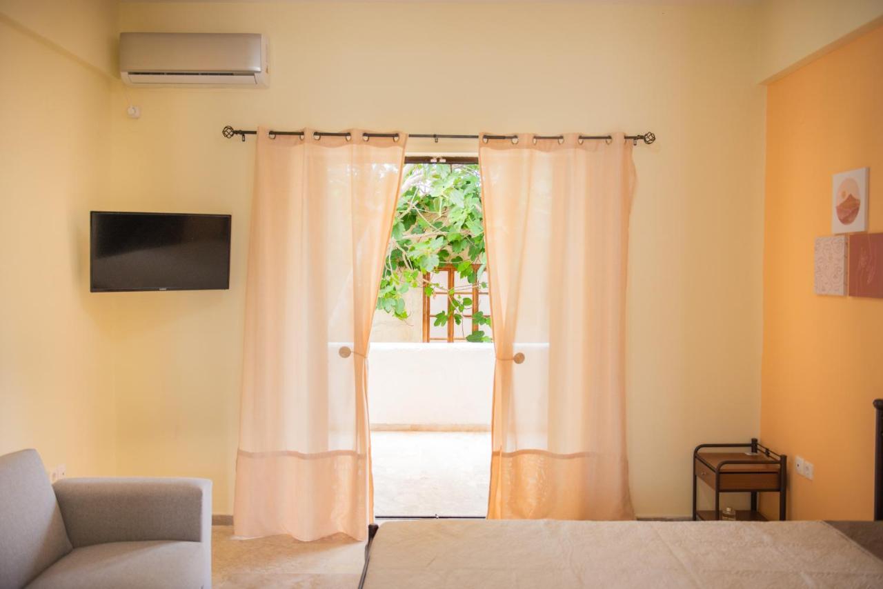 Aristotelis Apartments Βαθύ Εξωτερικό φωτογραφία